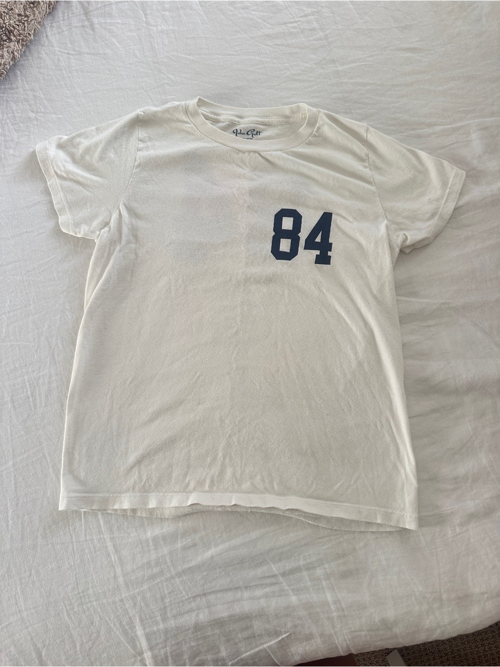 Brandy Melville - White '84 Graphic Crewneck T-Shirt